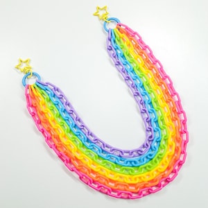 Bunt geschichtete Clip-On-Kette, niedliche Brieftasche, Neon Regenbogen Farbe Kunststoffketten, Kawaii-Hosenketten, lebendige rosa Regenbogen-Grobe Kette