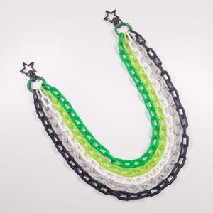 Cadena con clip en capas de colores, linda cadena para billetera, cadenas de plástico con los colores del orgullo del arcoíris, cadenas de bolsillo kawaii, colores de la bandera aromática