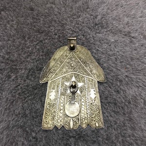 Old LARGE Berber Silver Khamsa Pendant From Morocco,Silver Hamsa,Handmade Berber Khamsa,Hand Of Fatima,Moroccan Jewelry,102grams