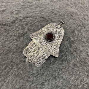 Morocco- Old Berber Silver Khamsa Pendant, Berber Hamsa, Hand Of Fatima, Berber Amulet, Gift For Her, Moroccan Jewelry