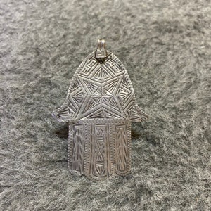 Morocco- Old Berber Silver Khamsa Pendant, Berber Hamsa, Hand Of Fatima, Berber Amulet, Gift For Her, Moroccan Jewelry
