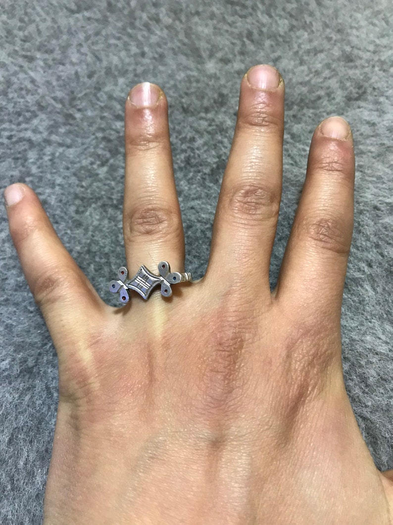 Antique Saharien Silver Ring From Morocco,Handmade Silver Ring,Tuareg Ring,Size US:9,Moroccan Jewelry