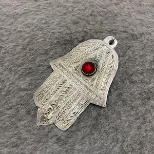 Morocco- Old Berber Silver Khamsa Pendant, Berber Hamsa, Hand Of Fatima, Berber Amulet, Gift For Her, Moroccan Jewelry