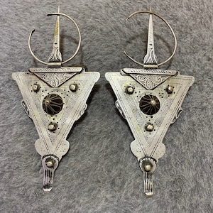 Pair Of Old Silver Fibulae From Morocco,Antique Pair Fibulae,Berber Silver Fibulae From IHAHAN Region Essaouira,Moroccan Jewelry