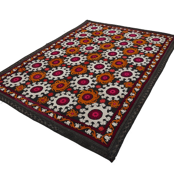 6'x9' Colorful Vintage Uzbek Embroidery Textile Tapestry