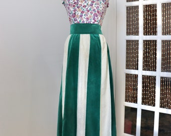 Vintage 1970s terciopelo verde esmeralda y encaje marfil Jeannie Bouchevér Cottagecore Maxi falda