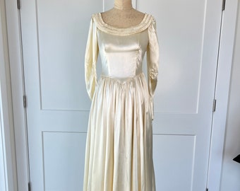 Vintage 1930s S/M Handmade Elegant Long Sleeve Evening Gown