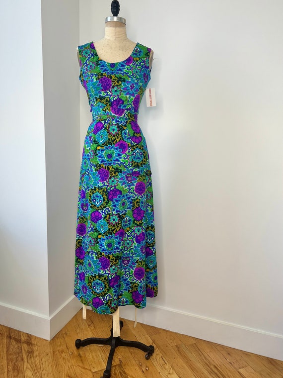 Vintage 1960s Retro Psychedelic Bold Floral Dress