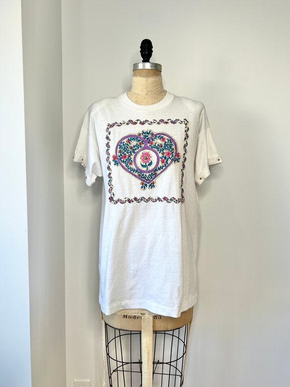 Vintage 1980s L/XL Floral Heart Appliqué Graphic T