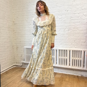 Rare Vintage 1970s Gunne Sax S/M English Ivy Print Bohemian Maxi Dress, 1970s Gunne Sax Smock Neck A-line Prairie Dress