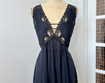 Vintage 1970s Lily of France Black Lace Paneled Backless Nightie, 1970s Black Lace Slip Dress