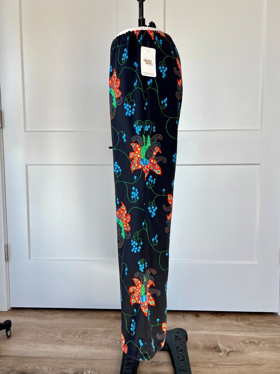 Vintage 1970s Retro Floral M/L Mod Floral Flare P… - image 5