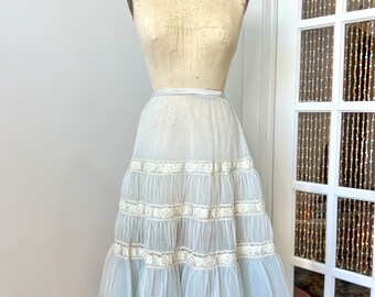 Mezza sottoveste vintage anni '60 M/L Baby Blue con pannelli in pizzo