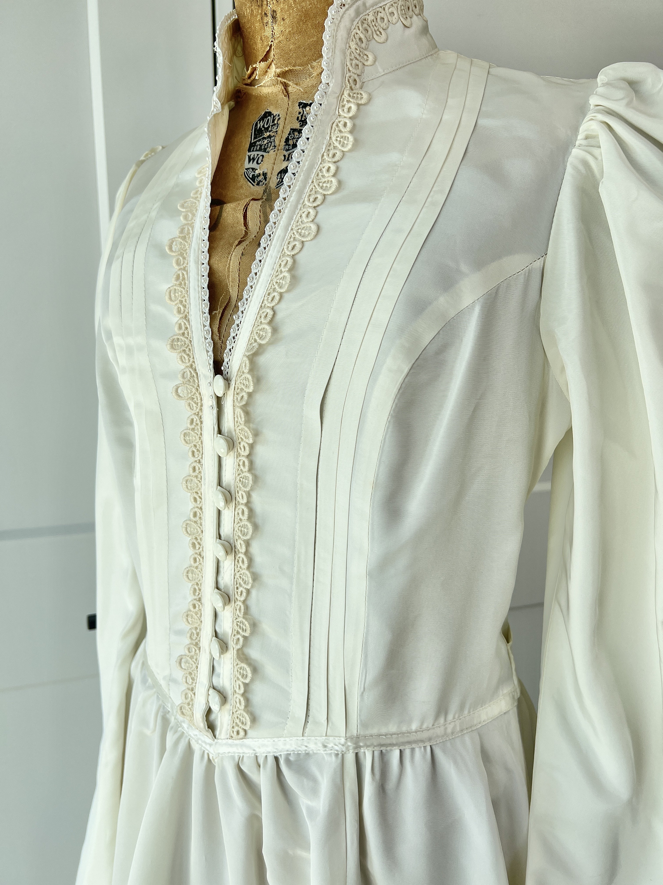 Vintage 1970s XS/S Gunne Sax Pleated Lace Trim Bohemian Taffeta Wedding ...