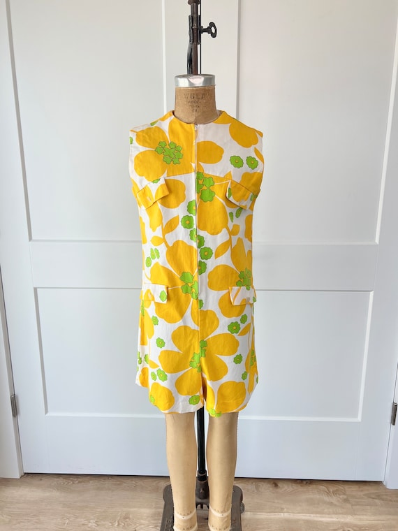 Vintage 1960s XS/S Mod Floral Playsuit - image 1