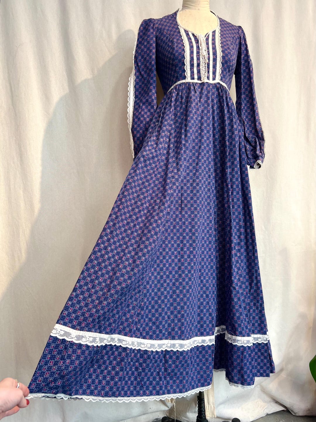 Vintage 1970s Gunne Sax Maxi Dress: Blue Tulip Print Lace-up ...