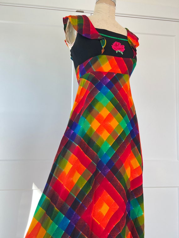 1970s XS/S Mod Plaid Rose Appliqué Maxi Dress - image 3