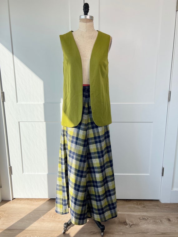 1960s S/M Green & Blue Plaid Wool Vest, A-line Sk… - image 1