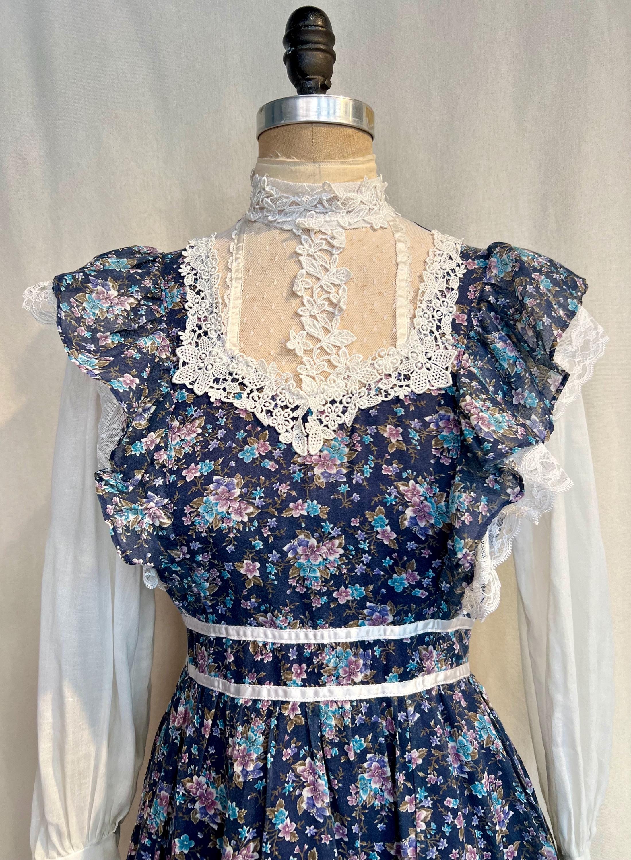 Vintage 1970s Gunne Sax Floral Mini Dress: Cottagecore Lace Trim - Etsy
