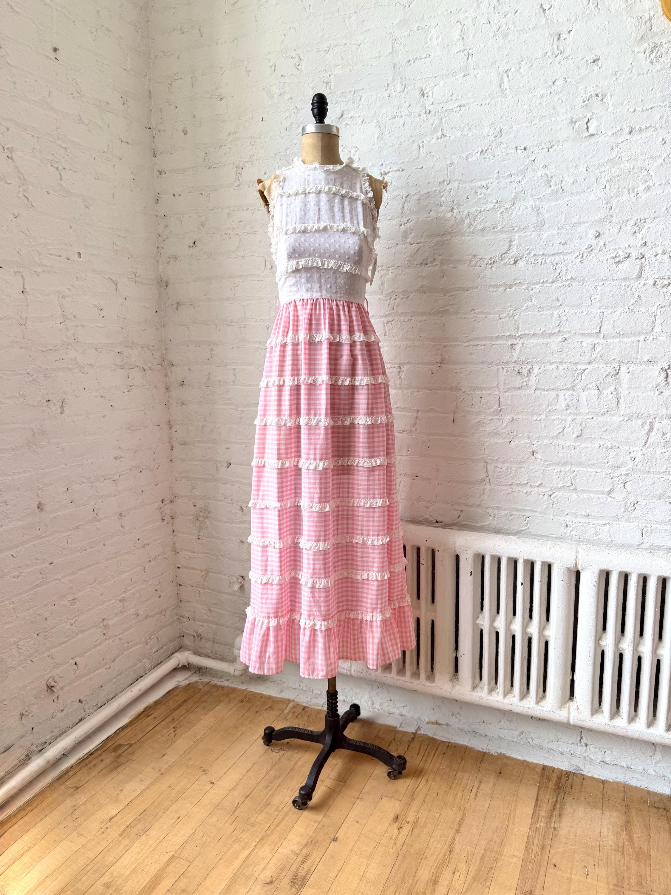 Vicky Vaughn★　ワンピース　ヴィンテージ　アメリカ製　エプロン風 Vintage Fashion Spotlight: Vicky Vaughn - The Vintage Inn