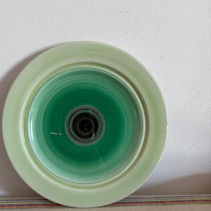 A beautiful shade of  green Art Deco  Shelley Drip Ware  7&quot; side plate