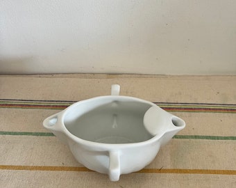 A very rare clever  French Vintage  Piliivuyt white porcelain gravy boat with two spouts for fatty gravy and lean gravy