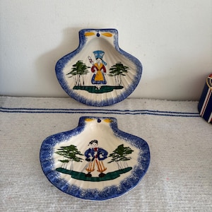 An usual  pair  Henriot Quimper  Ware - Brittany  Faience scallop shell  shaped soap, butter, trinket  dishes