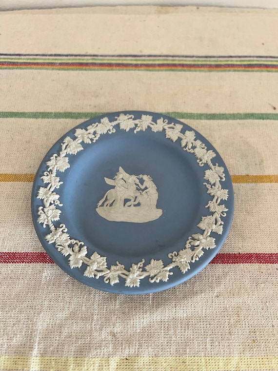 美しい青いウェッジウッドジャスパーウェアの小物皿 - Etsy 日本