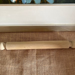 A vintage 4.5 inch radius  wooden rolling pin for the home baker, chef