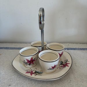 An enchanting Midwinter Stylecraft 5 piece china egg cup set  Fashion shape 5-61