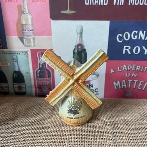 Een buitenlands gestempeld porselein Lucky white Heather windmolenornament van Minehead