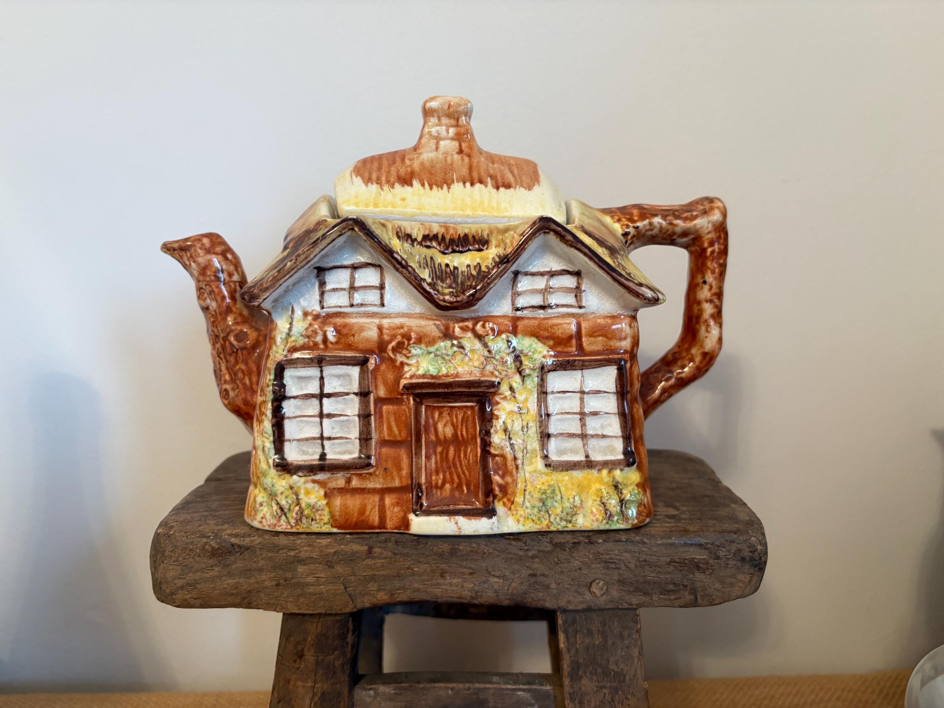 A Price Kensington Cottage Ware Thatched Cottage Design Teapot Reg