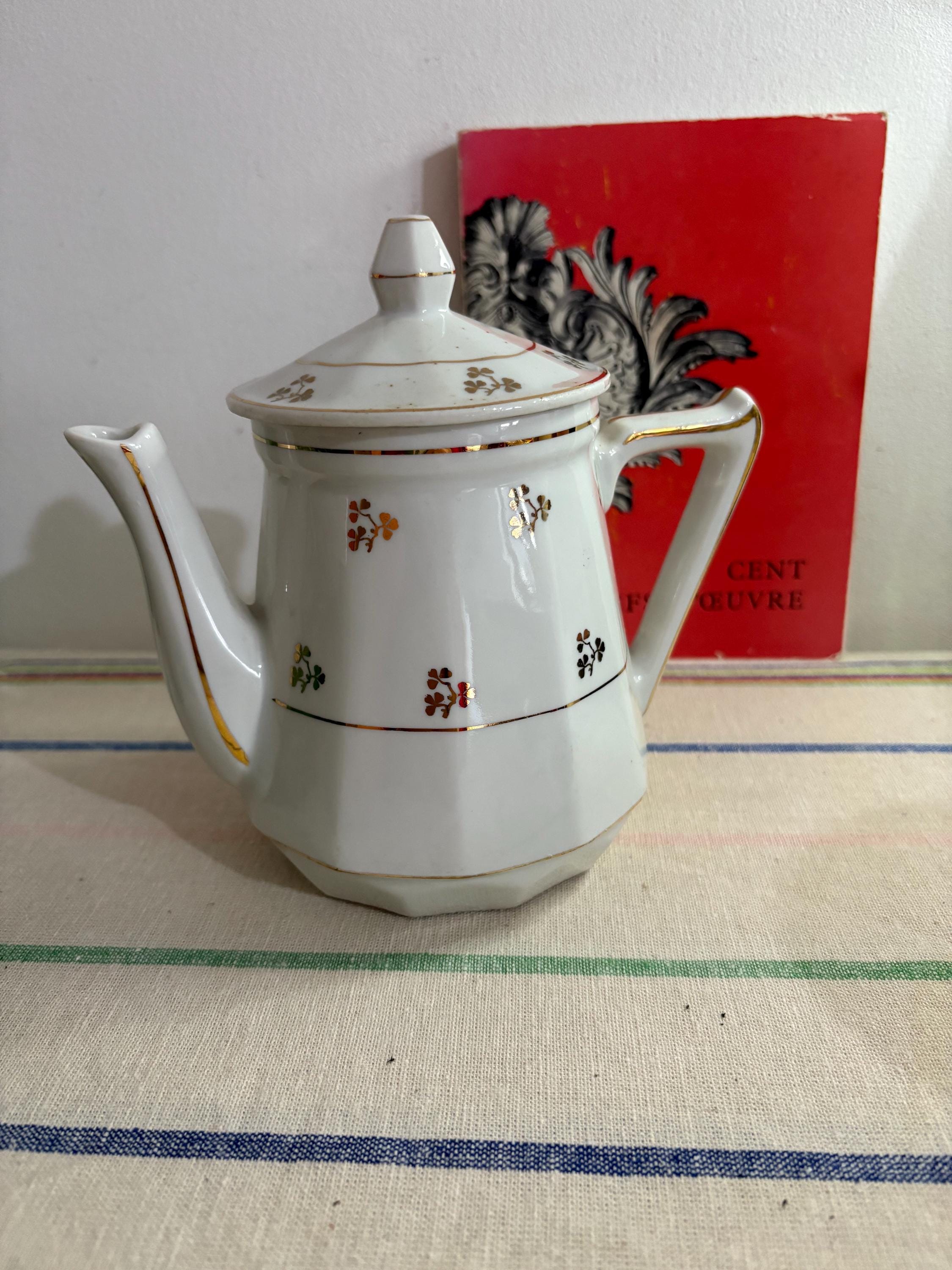 Accessoire pour théière orientale brodé doré Warda