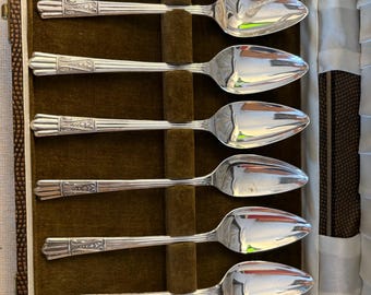 A Vintage Yeoman Plate EPNS Rd 859116 ( Silver Plated) Set of 6