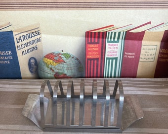 A  retro vintage  18-8 stainless steel &#39;Made in Hong Kong&#39;  1960s toast rack with slide on crumb tray