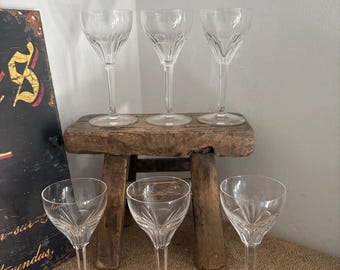 Set mit sechs 6 französischen antiken facettierten Kristalllikör, Sherry, Port Gläsern