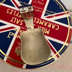 A retro Port Erin souvenir loose tea caddy spoon or scoop