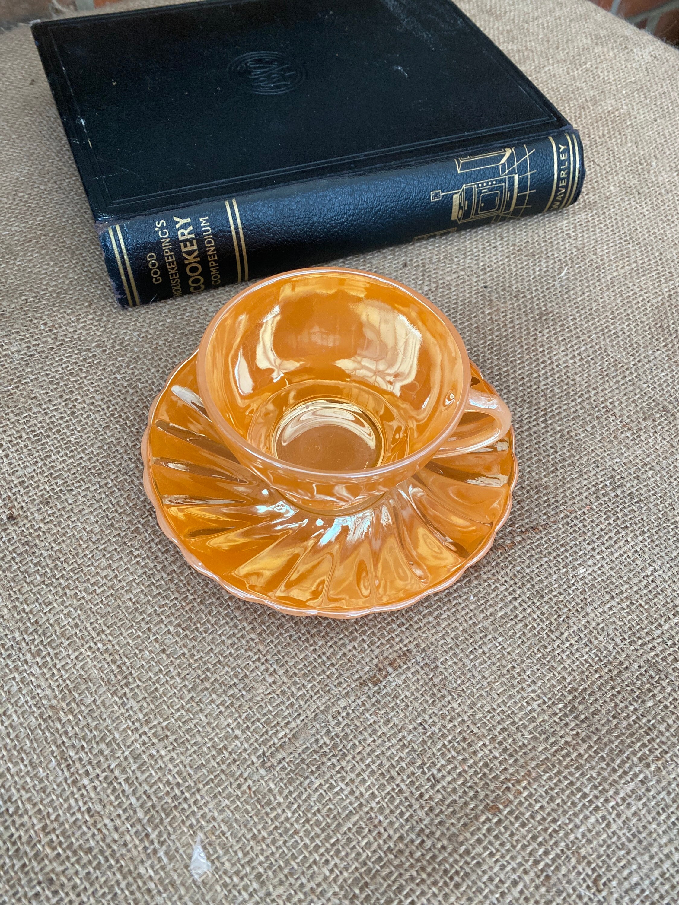 Tasse à thé et soucoupe en porcelaine-Japon (Gebraucht) in montreux für