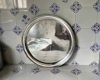 An elegant L Roe & son  vintage silver plated  EPNS stamped drinks tray