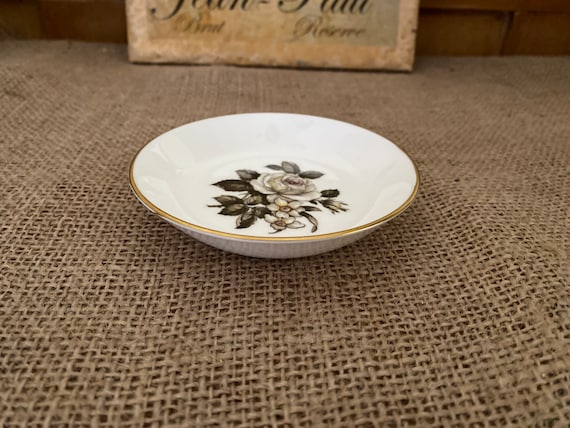 Royal Worcester Fine Bone China Versatile Little Flower Shaped