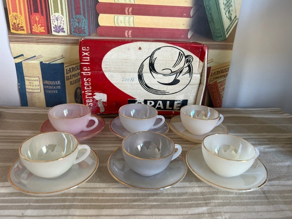 Set of Six Dainty 1950s French Arcopal Harlequin Expresso Coffee