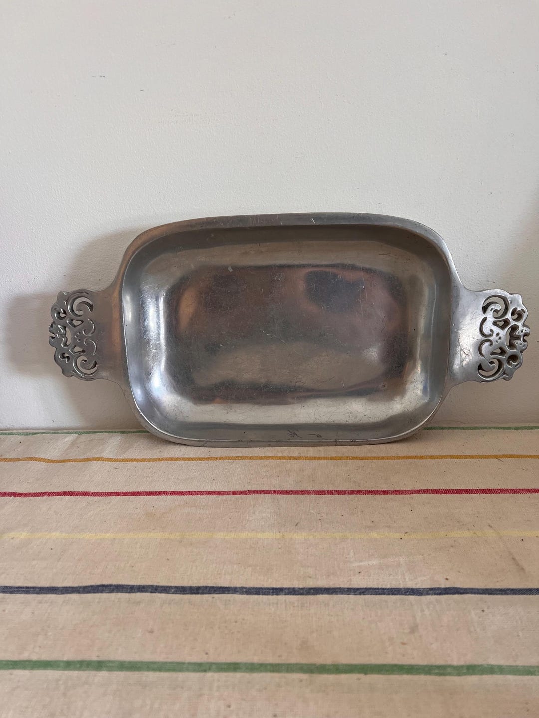 A Vintage Nambe New Mexico USA Solid Metal Serving Dish With