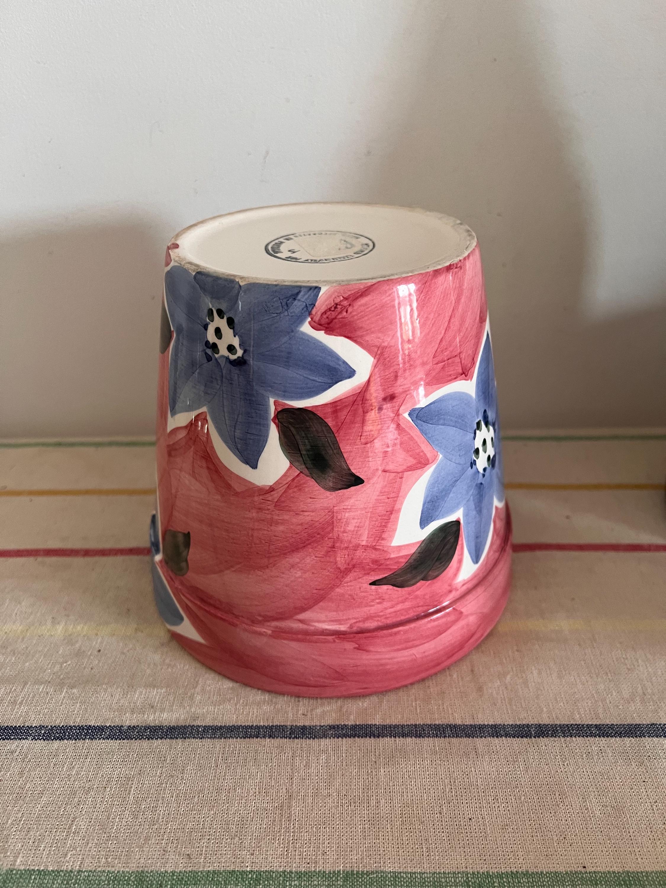 ポルトガルで手描きされた美しいピンク、ブルー、ホワイトの室内用花鉢