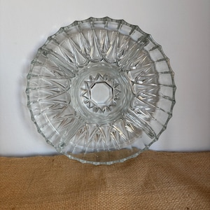 Schöne fünfteilige Art-Deco-Schnittglas-Snack-, Nuss-, Trockenobst- oder Dipschale, Servierschale, die Ihrer Getränkeparty den Wow-Faktor verleiht