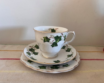Gorgeous Colclough Ivy Leaf trio of tea plate, cup and saucer in first class as new condition