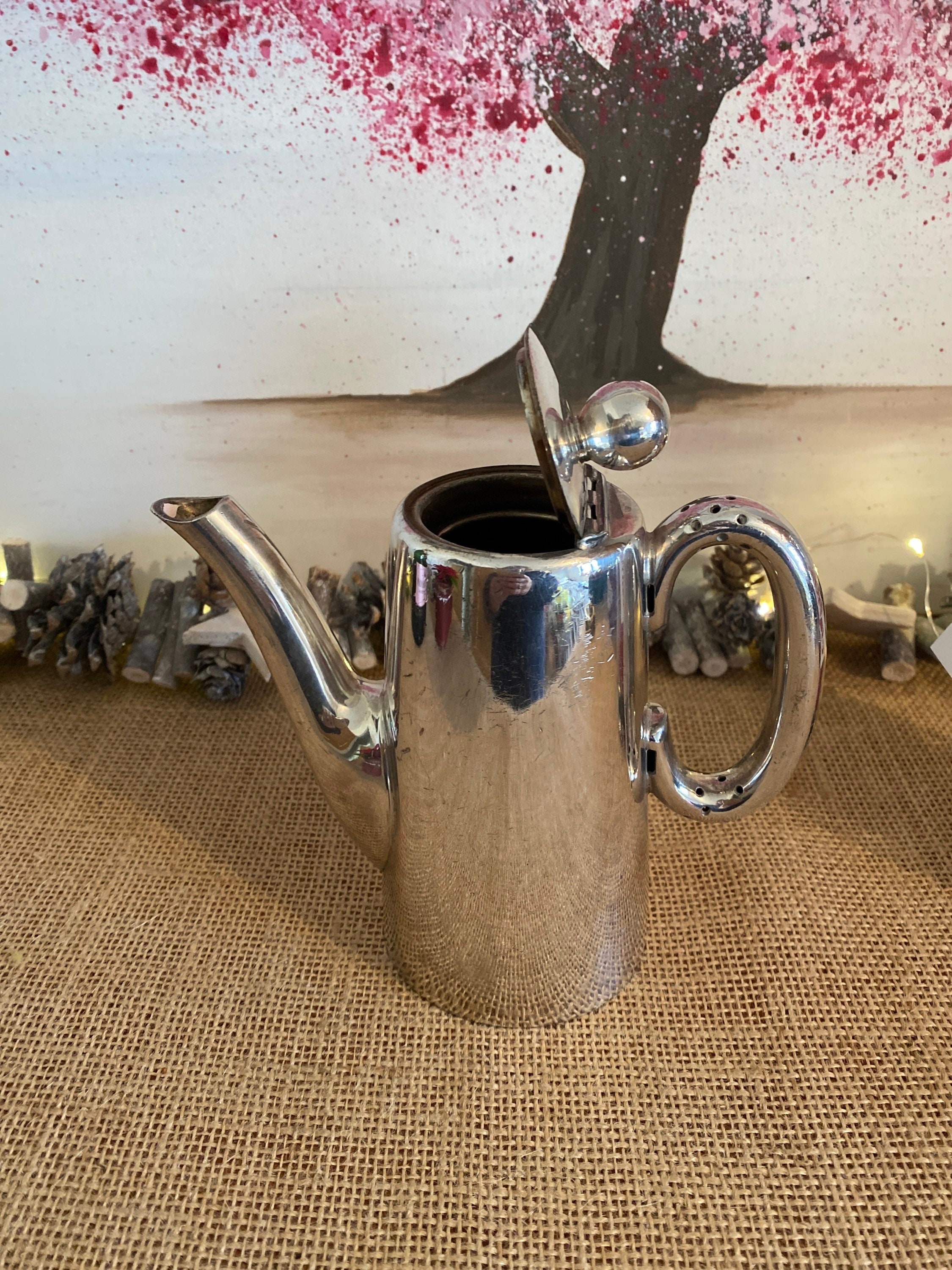 Antique Walker and Hall 1323 A EPNS Silver Plated 3/4 Pint Teapot