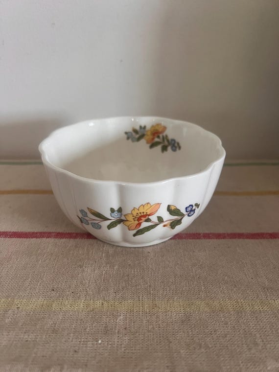 エインズレイ コテージ ガーデン ファイン ボーン チャイナ フラワー