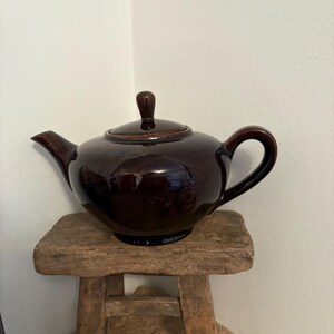 A robust yet stylish brown  glazed West German teapot stamped 821 1’0 - 1 litre capacity