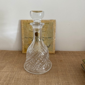 A beautiful condition French vintage 24% lead  Crystal d&#39;Arques lead crystal decanter with stopper