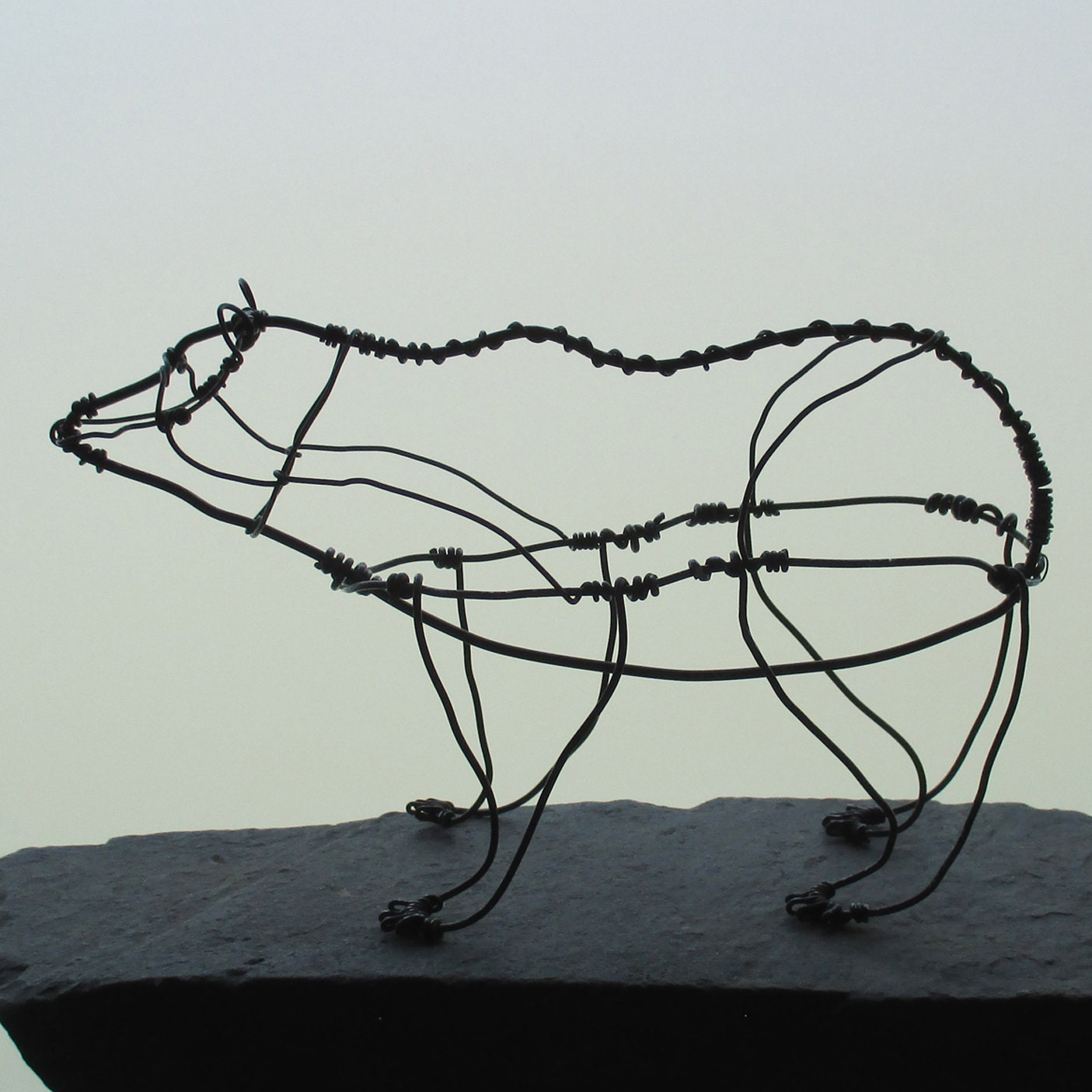 Bear Sculpture, Bear Art, Wire sculpture, Bear metal Art, Wire Wildlife Sculpture,